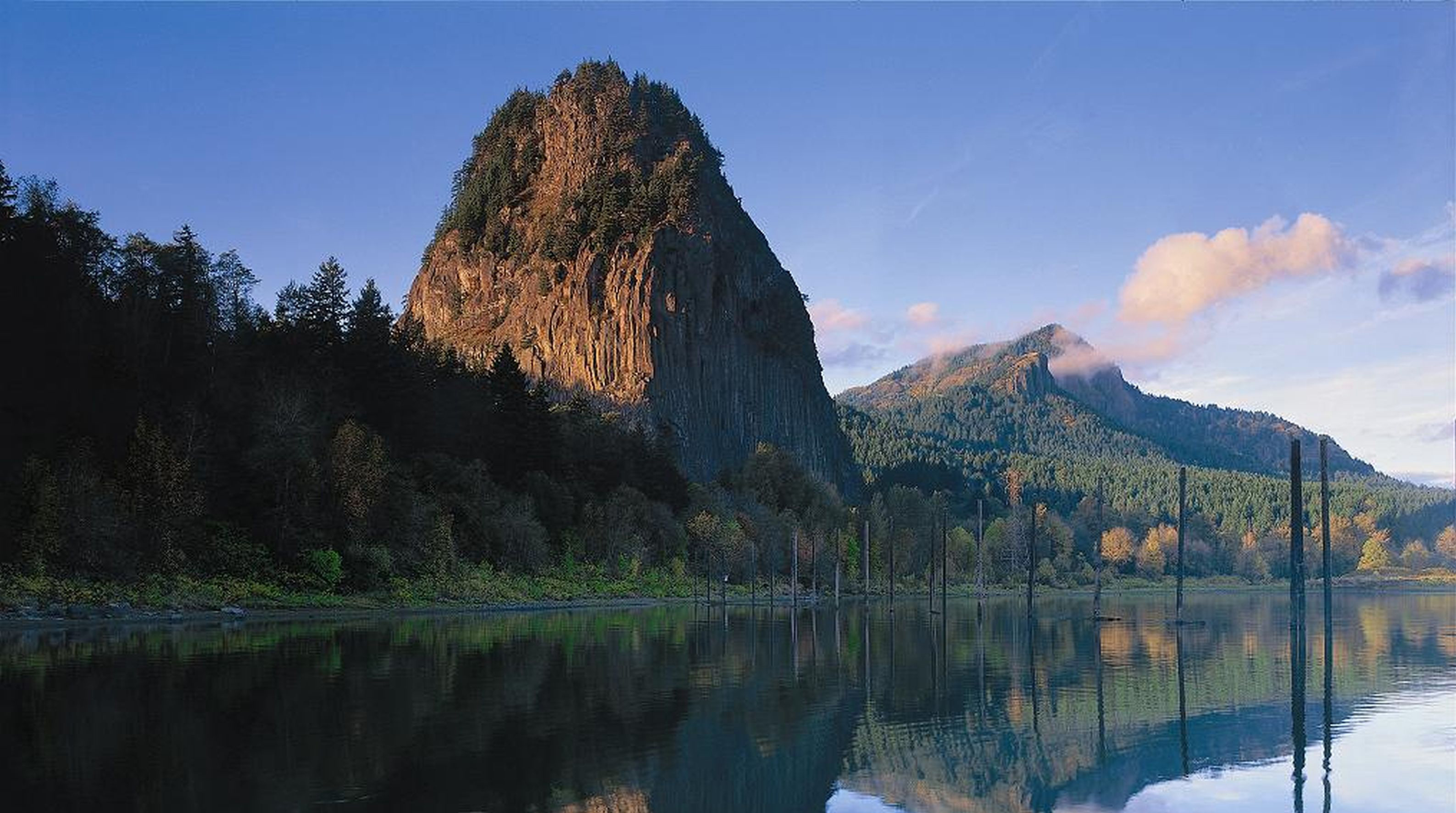 Columbia Gorge Trail: Beacon Rock